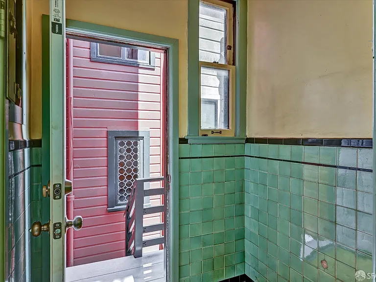 201 Capra Way, San Francisco, CA 94123