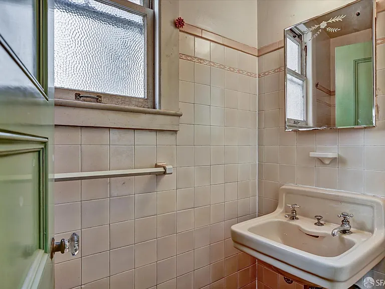 201 Capra Way, San Francisco, CA 94123