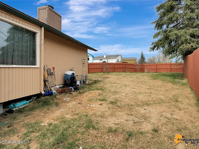 8213 Race Cir, Anchorage, AK 99504
