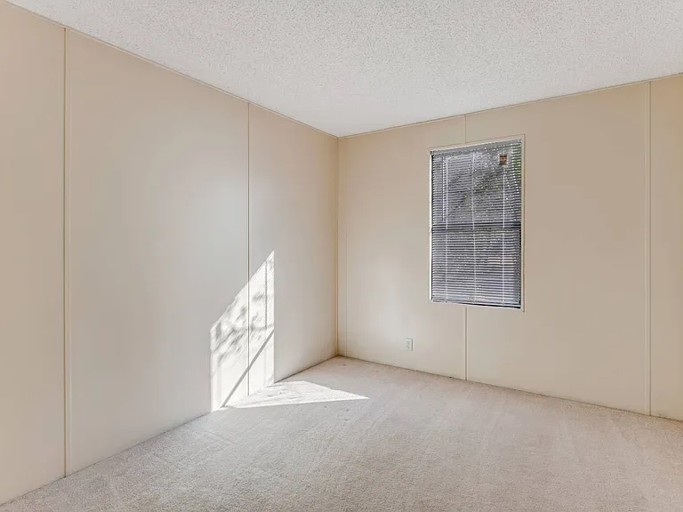 15 Dover Falls Rd #909, Ormond Beach, FL 32174